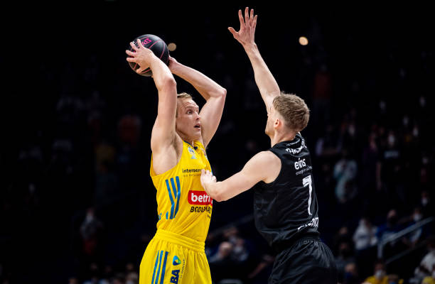 汉密尔顿过 汉密尔顿过