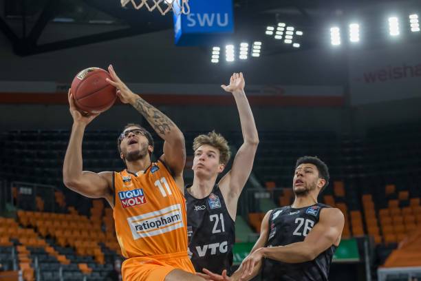 备战期的球 备战期的球